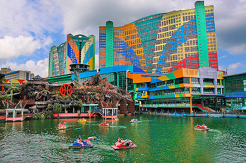 Genting Malaysia to invest US$2.4 billion into its Resorts World