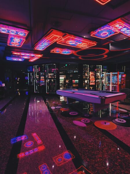 Club Liberté Casino in Seychelles unveils Locomotive slots and scores Tourism award