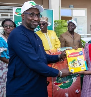 LONAGUI Director-General Mohamed Baba Sylla led a textbook donation ceremony, reinforcing the Lottery  Authority’s commitment to education. 