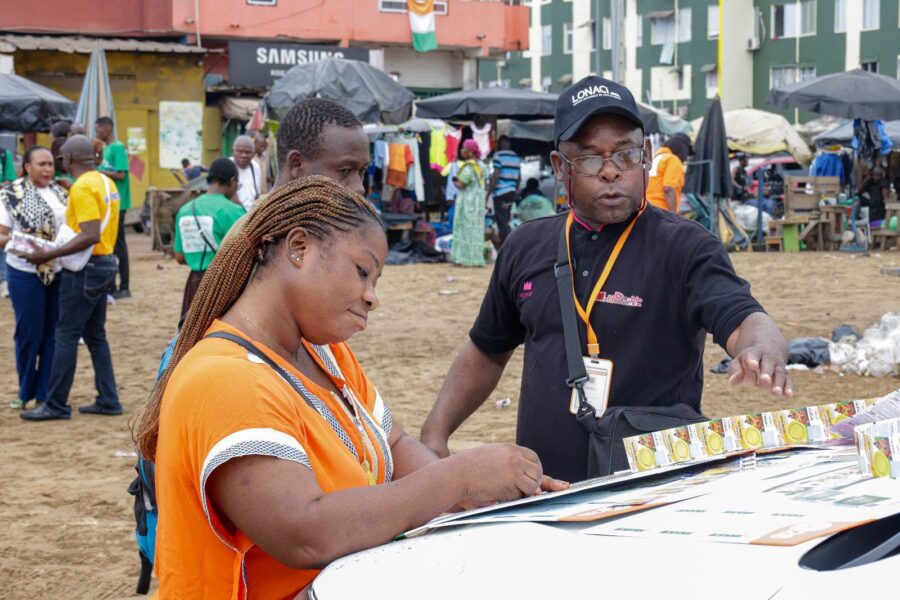 LONACI takes its scratch card operation to the streets of Abidjan. 
