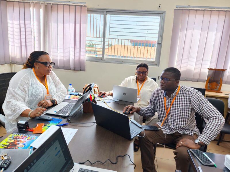 LONACI representatives take part in a consultation on commercial performance in Côte d’Ivoire. 
