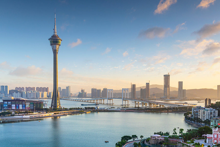 Macau visitor numbers continue to rise but GGR falls