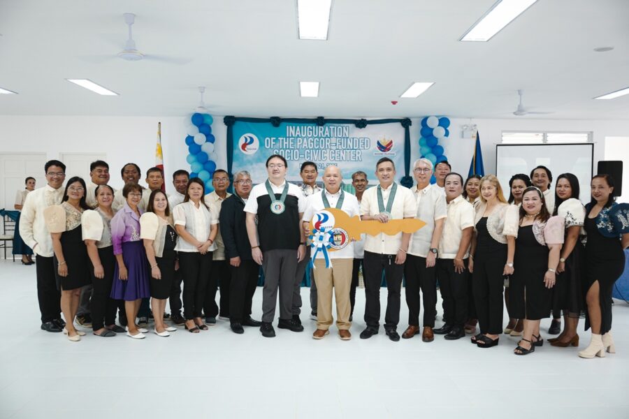 PAGCOR Assistant VP Eric Balcos (7th from left, front row) leads the ceremonial key turnover to Luisiana Mayor Jomapher Uy Alvarez (8th from left, front row) during the inauguration of the PAGCOR-funded facility in Luisiana, Laguna on March 21.