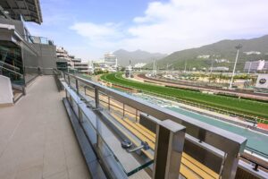 Customers can enjoy more privacy with an exclusive access inside Inner Circle to a private balcony overlooking the Winning Post, providing them the thrill of the races up close.