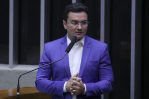 Ministro estima que turismo tenha orçamento turbinado por recurso da taxação das casas de apostas (Foto: Bruno Spada/Câmara dos Deputados)