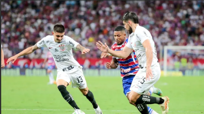 Corinthians recebe o Fortaleza em casa pela primeira partida da semfinal da Sul- Americana (Foto: Lucas Emanuel/AGIF)