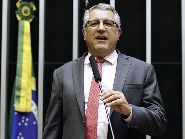 Ministro das Relações Institucionais Alexandre Padilha fala sobre futuro das apostas esportivas. (Foto: Divulgação/Câmara dos Deputados)