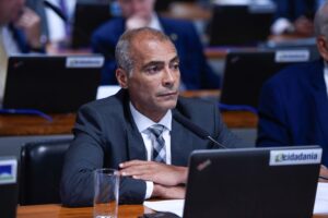 Romário é senador e presidente e jogador do América-RJ. (Foto: Edilson Rodrigues/Agência Senado)