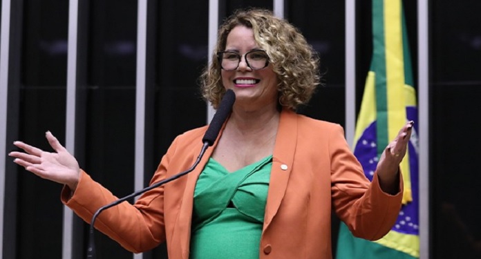 Deputada Nely Aquino é a relatora do projeto de lei que cria Loteria Mulher-de-Sorte. (Foto: Câmara dos Deputados/Reprodução)