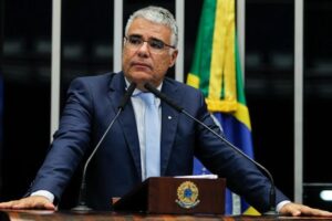 Senador Eduardo Girão demonstra preocupações sobre a legislação das apostas esportivas. (Foto: Beto Barata/Agência Senado)