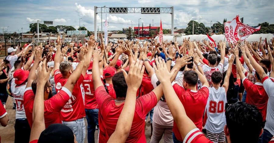 Esportes da Sorte promove ação para torcida do Vila Nova. (Foto: Roberto Correa/Vila Nova)