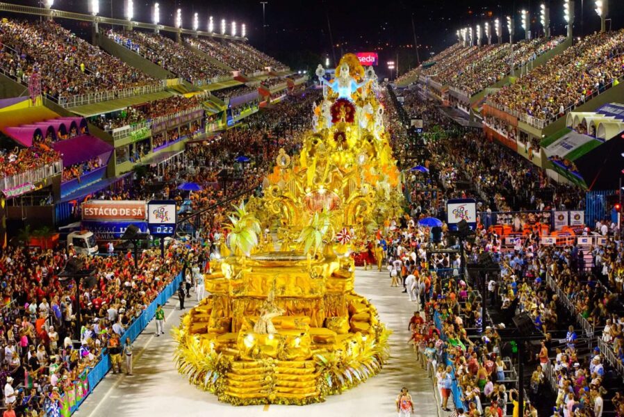 O Carnaval Rio de Janeiro foi um dos que recebeu apoio das operadoras de apostas. (Foto: Fernando Grilli/Riotur)