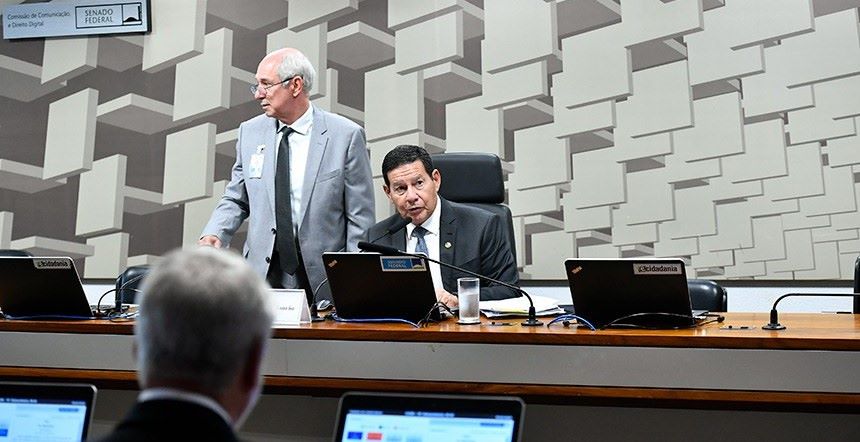 Relator, senador Hamilton Mourão deu parecer favorável ao PL (Foto: Geraldo Magela / Agência Senado)