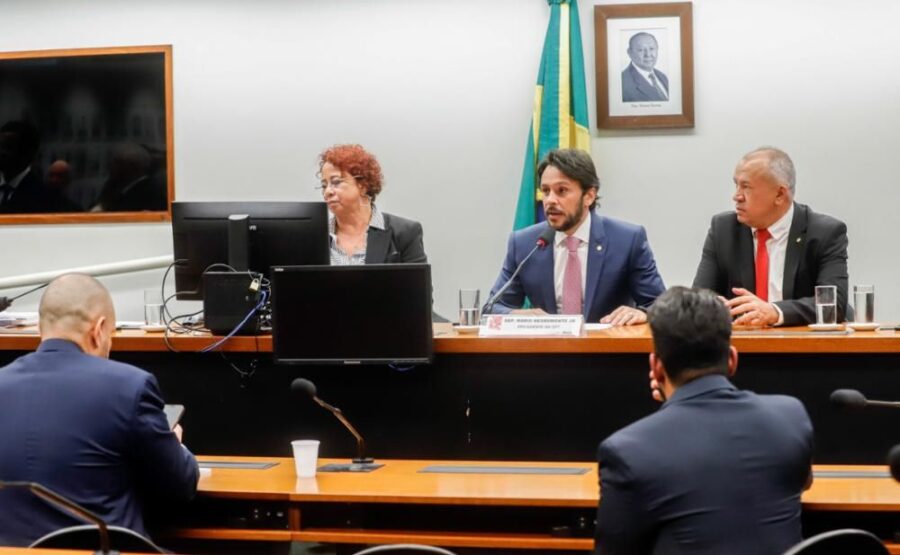 Requerimento do deputado Mário Negromonte Jr. (PP-BA) foi aprovado pela Comissão de Finanças e Tributação (Foto: Renato Araujo / Câmara dos Deputados)