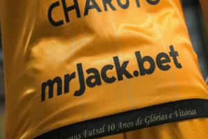 Marca da MrJack.bet estará na barra da camisa de jogo do Magnus Futsal (Imagem: Divulgação)