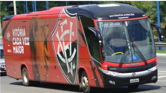 Novo ônibus será para o time profisisonal (Foto: Ícaro Chagas)