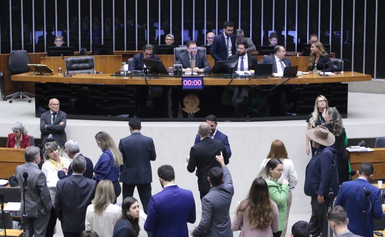 Urg~eUrgência do PL foi aprovada nesta segunda-feira (4) (Foto-Bruno Spada/ Câmara dos Deputados)