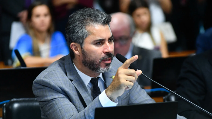 o senador de Rondônia menciona a suspeita de sonegação fiscal (Foto: Geraldo Magela - Agência Senado