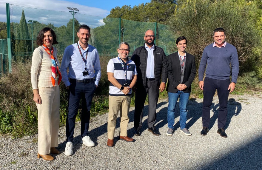 Representantes da Lottopar em visita ao BMM Test Labs Spain. (Foto: Divulgação/Lottopar)