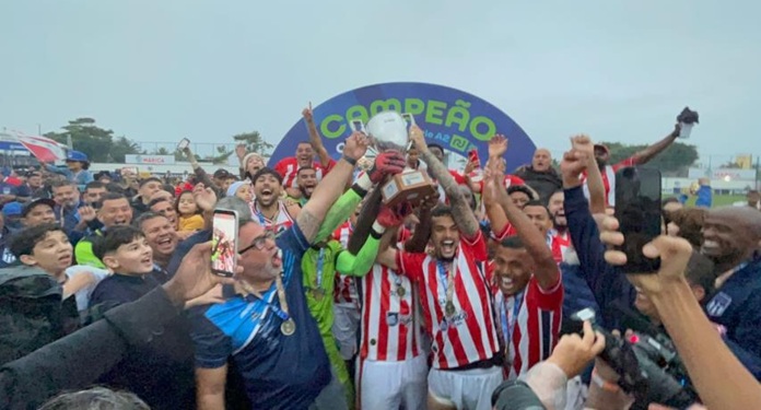 Time do Maricá foi o campeão da competição em 2024 (Foto: Agência FERJ)