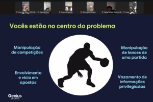 Todos os envolvidos nas 22 equipes participantes assistiram a palestra (Imagem: Reprodução)