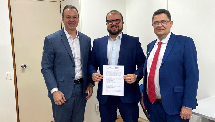 Plínio Lemos Jorge (ANJL), Regis Dudena (SPA) e Fernando Vieira (IBJR).