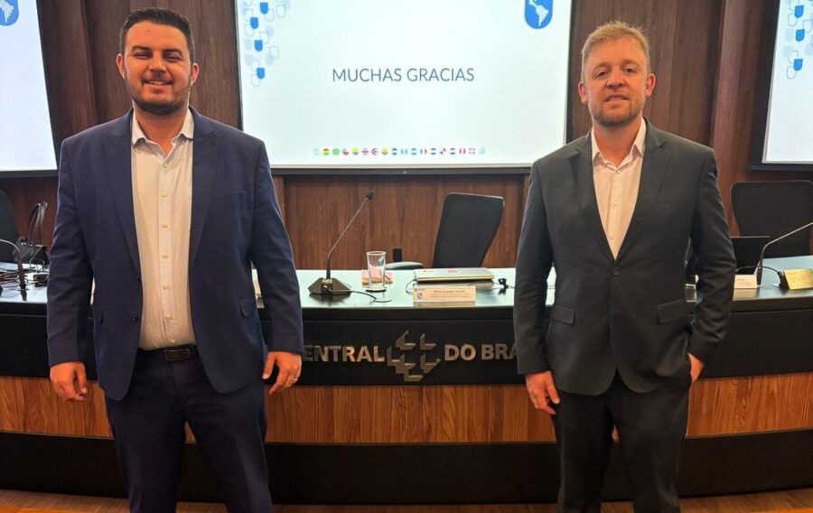 Representantes da Lottopar em capacitação (Imagem: Divulgação- Lottopar)