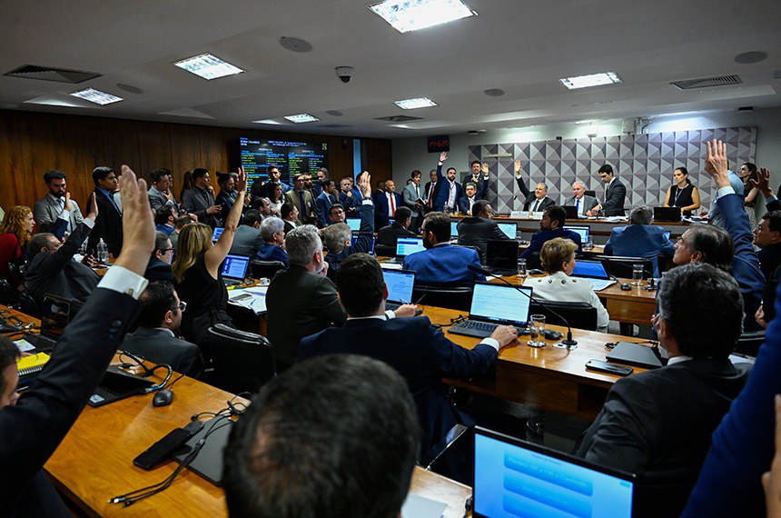 MP foi aprovada por 13 votos a favor e 12 contra (Imagem: Agência Senado)
