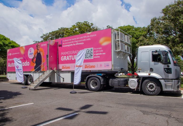 Caminhão da Mamografia no Distrito Federal. (Foto: Divulgação/Fundação Laço Rosa)