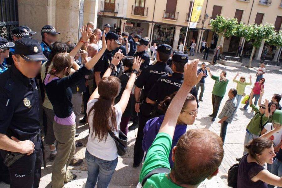 Personal de la Lotería salió a las calles.