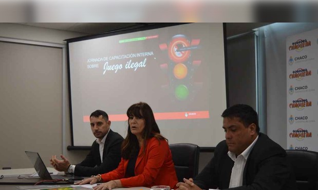 La capacitación interna contó con la participación de empleados de diversas áreas. Foto: Lotería Chaqueña.