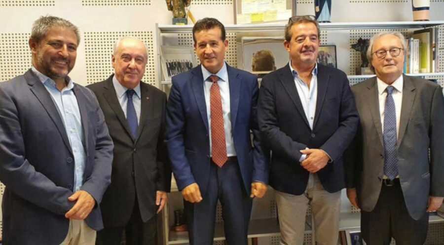 La Junta también está integrada por: Javier Franch Cardona, Manel Estany Espinalt, Antonio Román Capdevila y Vicens Guiu Fabregas. Foto: AEJEA.