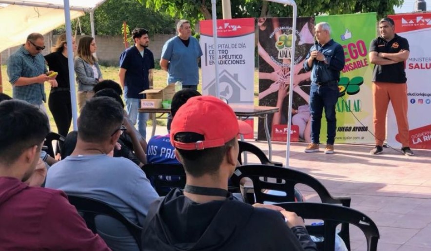 El titular de AJALAR, Ramón Vera, resaltó el trabajo del área de Responsabilidad Social del organismo. Foto: AJALAR. 