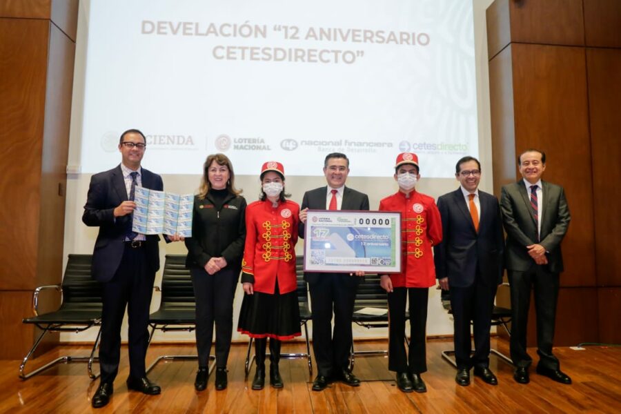 La entidad destaca el 12° aniversario de la plataforma cetesdirecto. Foto: Lotería de México.