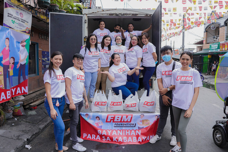 Su primera iniciativa solidaria ya tuvo lugar la semana pasada en Quiapo, Manila.