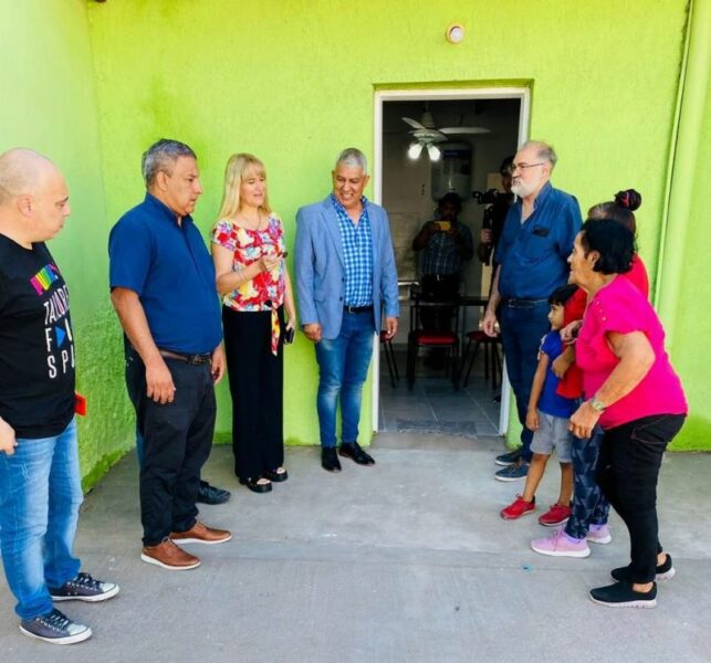 AJALAR entregó la tercera vivienda en la provincia. Foto: AJALAR.