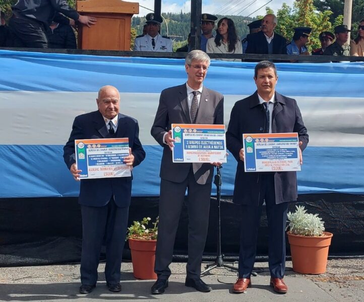 Las autoridades de la Lotería estuvieron presentes en Esquel. Foto: Gobierno de Chubut.