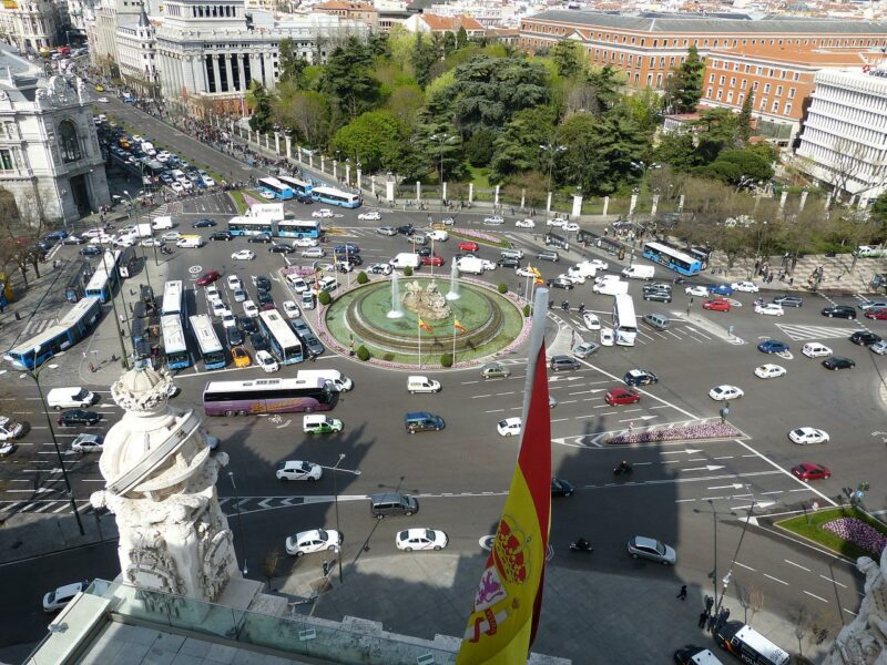 La comunidad de Madrid busca acercar herramientas a los educadores para tratar experiencias de juego problemáticos en niños y adolescentes.