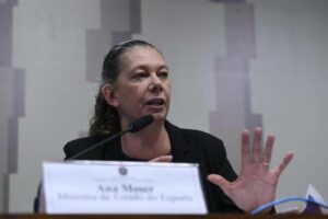 Ana Moser, ministra de Deporte. Foto: Agencia Senado.