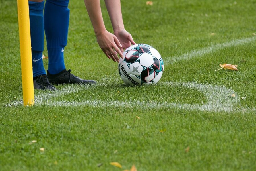 lineas asiaticas en el futbol