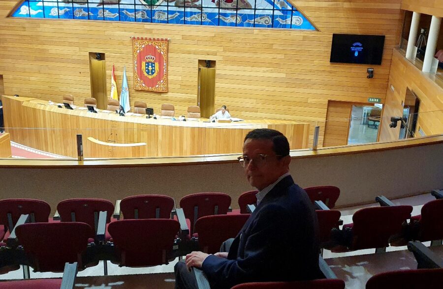 El presidente de AGEO presenció el debate en Galicia. Foto: AGEO. 