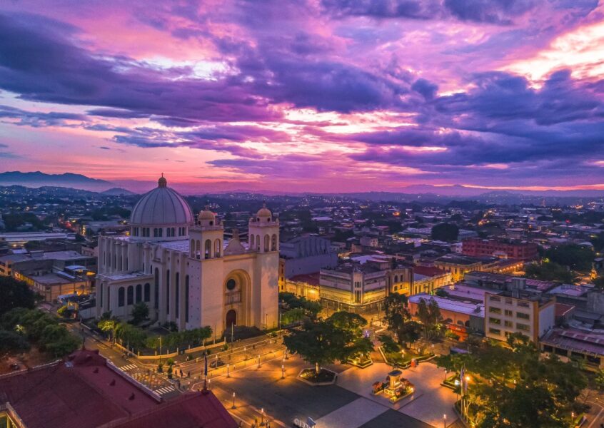 Los vendedores fueron desplazados del Centro Histórico. Foto: Asamblea Legislativa. 