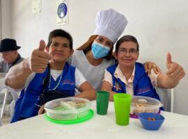 "Queremos dejar una huella de amor y reconocimiento en sus corazones”, afirmó la titular de la lotería Victoria Castillo González. Foto: Lotería del Tolima.