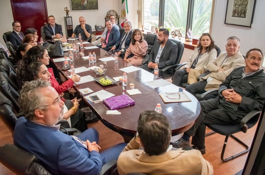 La fuerza de venta del interior del país está conformada por 80 organismos. Foto: Lotería de México.