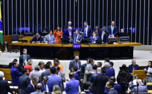 El PL 3626/23 fue aprobado con 307 votos a favor, 115 en contra y una abstención. Foto: Zeca Ribeiro (Câmara dos Deputados).