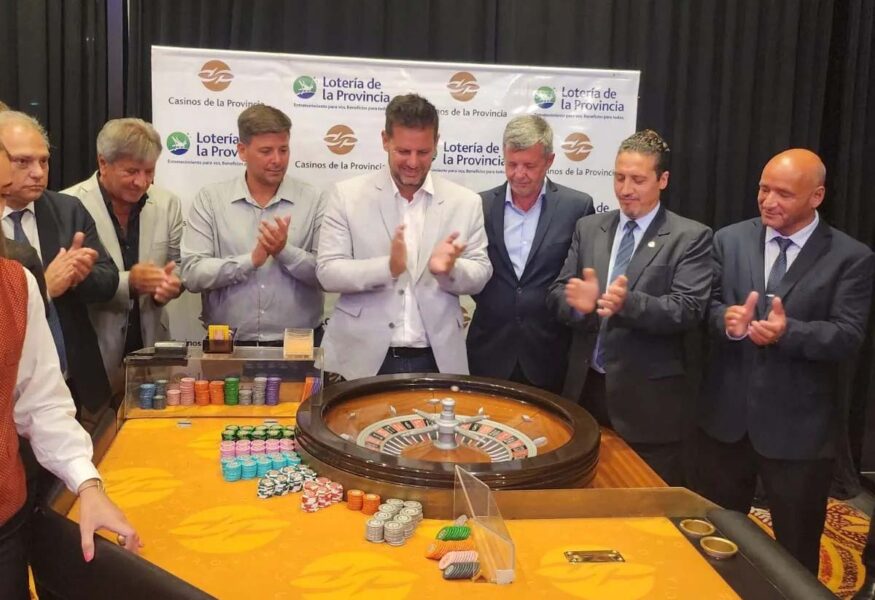 Lanzamiento de la primera bola en el Casino de Pinamar. Foto: AECN 