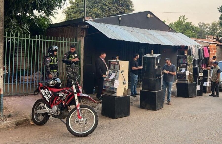 Fueron allanados cinco locales. Foto: Policía Nacional de Paraguay. 