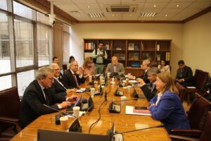 La Comisión de Economía del Senado aprobó el proyecto luego de casi tres meses de debate. Foto: Ministerio de Hacienda de Chile.