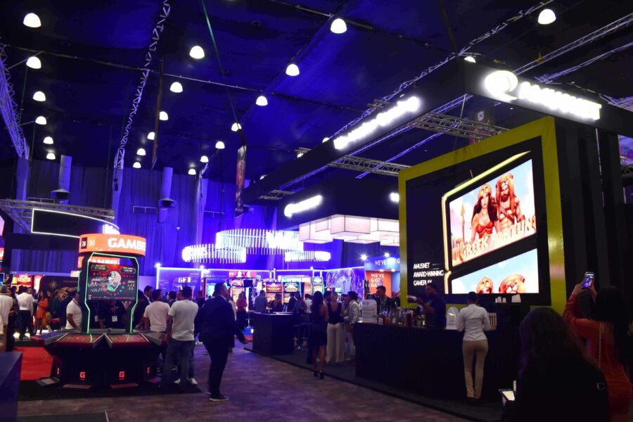 A la feria asistieron a la feria ejecutivos de 37 países. 