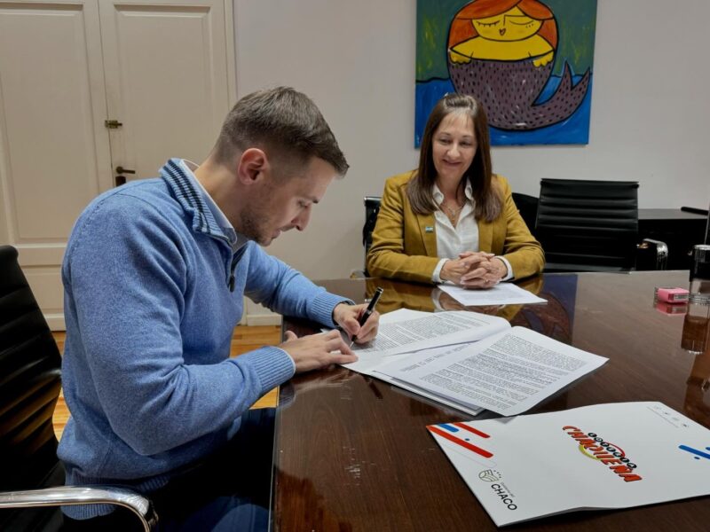 El acuerdo firmado se enmarca en el compromiso de la Lotería con el deporte provincial. Foto: Lotería Chaqueña. 